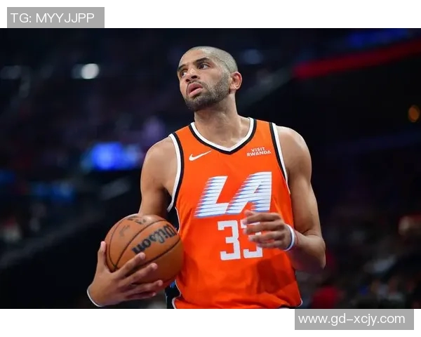 快船与爵士首场对决精彩回顾球星表现与战术分析一览